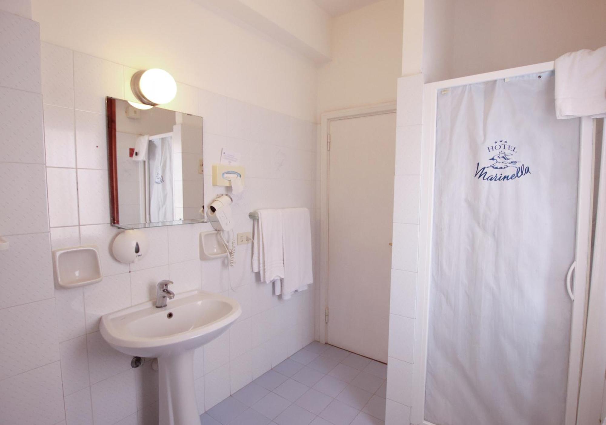 Marinella 3*