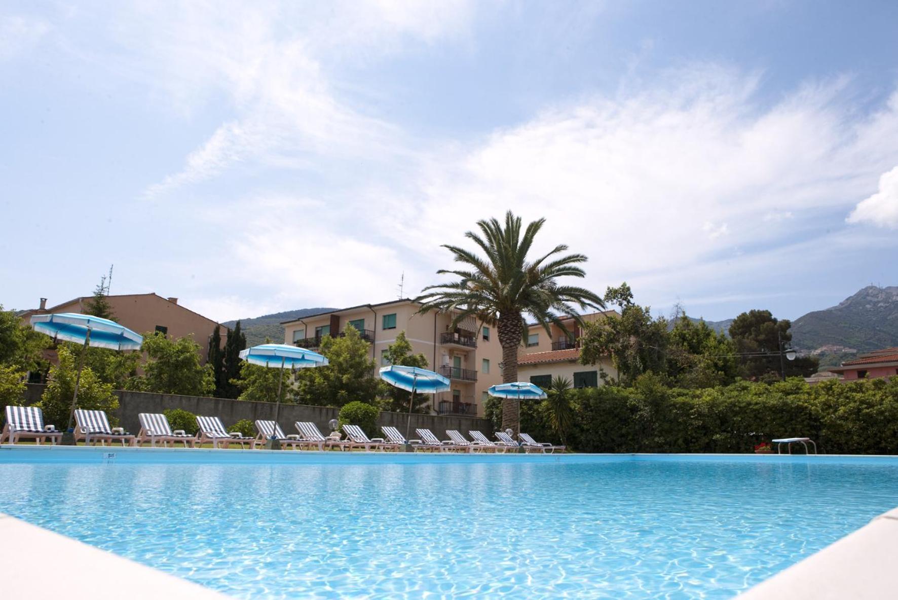 Hotel Marinella 3*